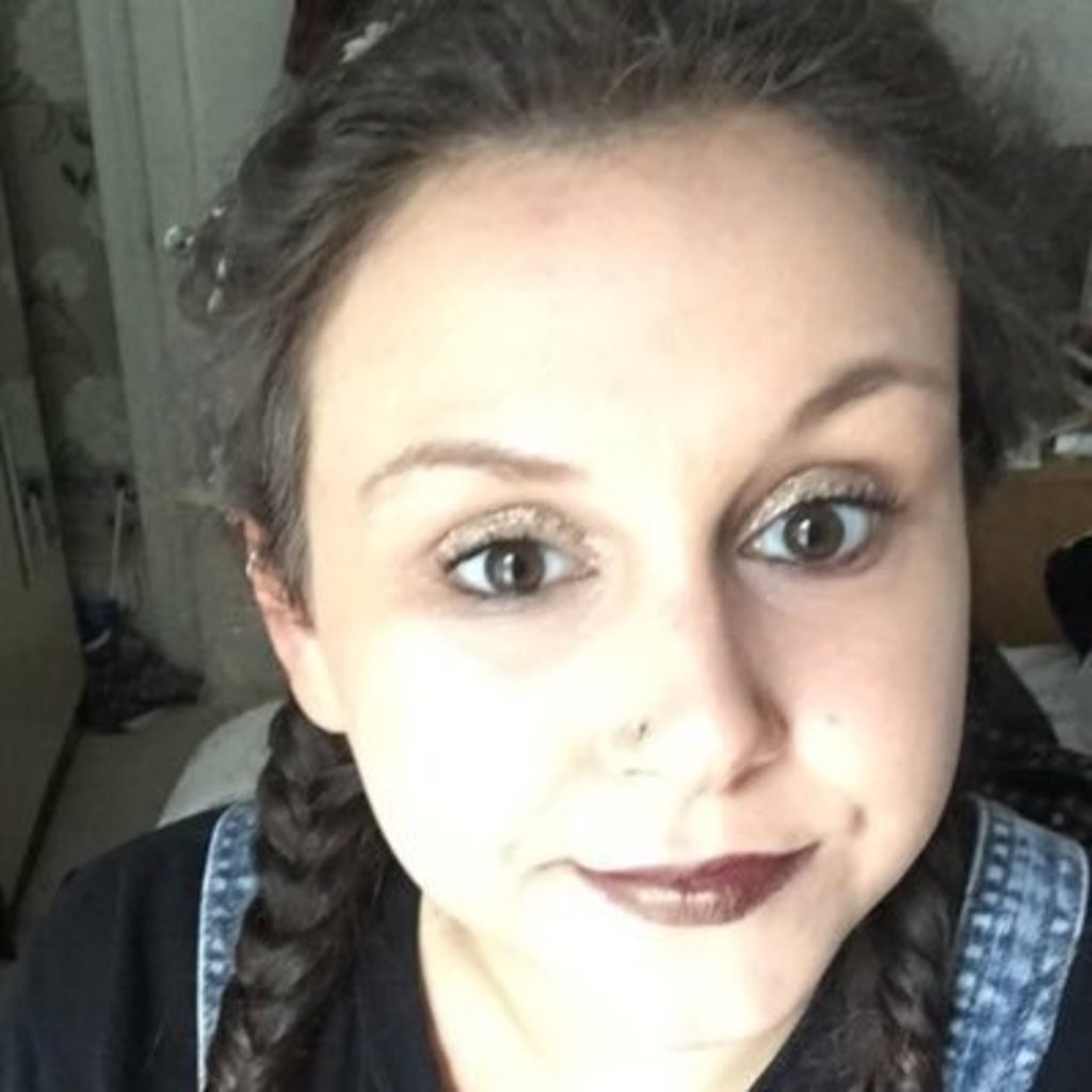 Medium sophie negus